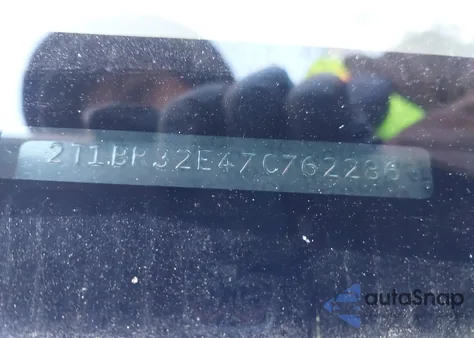 2007 Toyota Corolla Ce z USA, uszkodzony, nr VIN 2T1BR32E47C762286